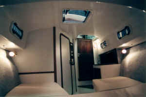 M25 interior.JPG (32573 bytes)